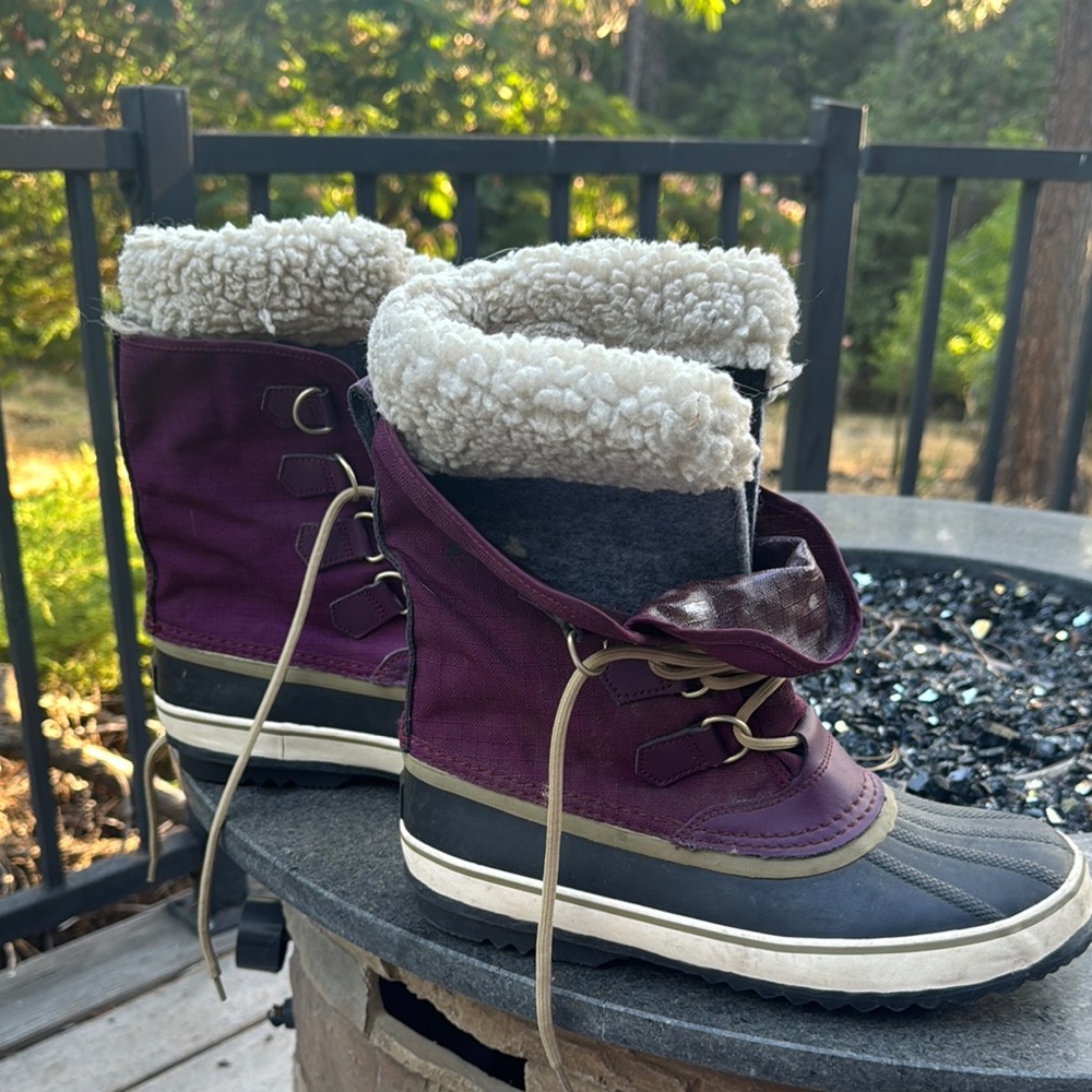 Sorel Purple and Gray Winter Rain Boots with Waterproof Traction